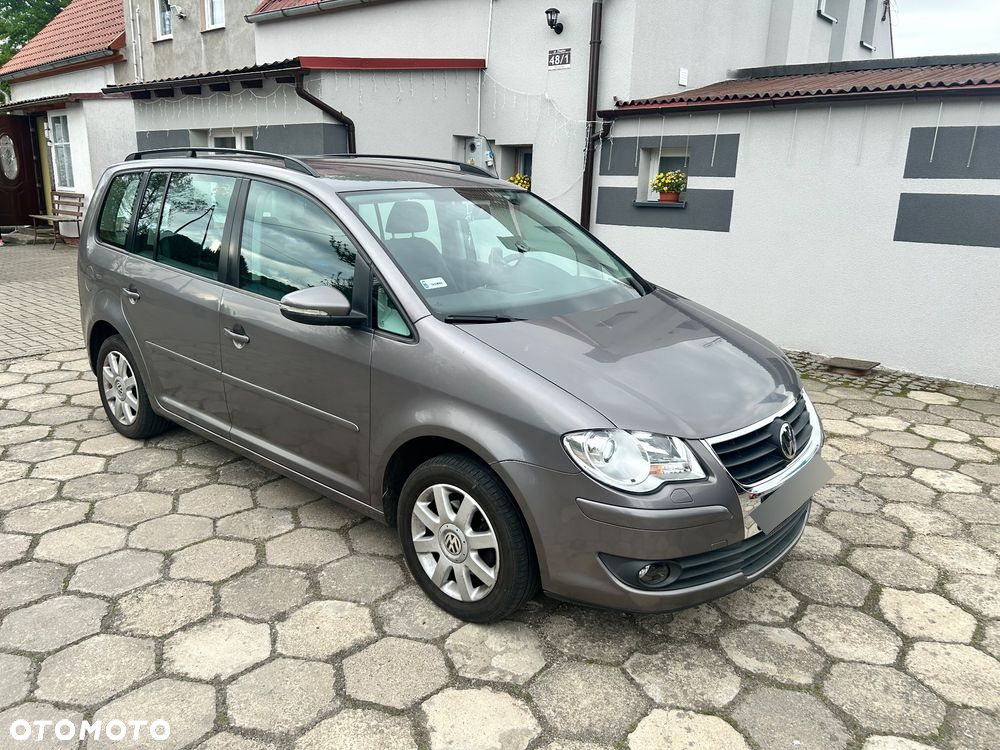 Volkswagen Touran 1.6 - 2