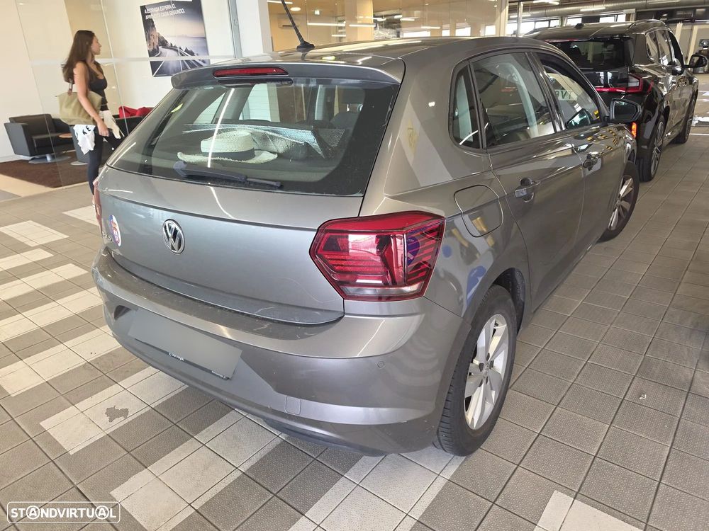VW Polo 1.0 TSI Confortline DSG - 2