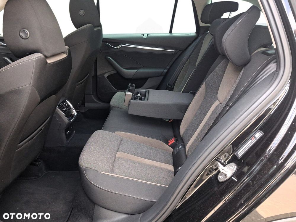 Skoda Octavia 1.5 TSI e-TEC DSG Scout - 19