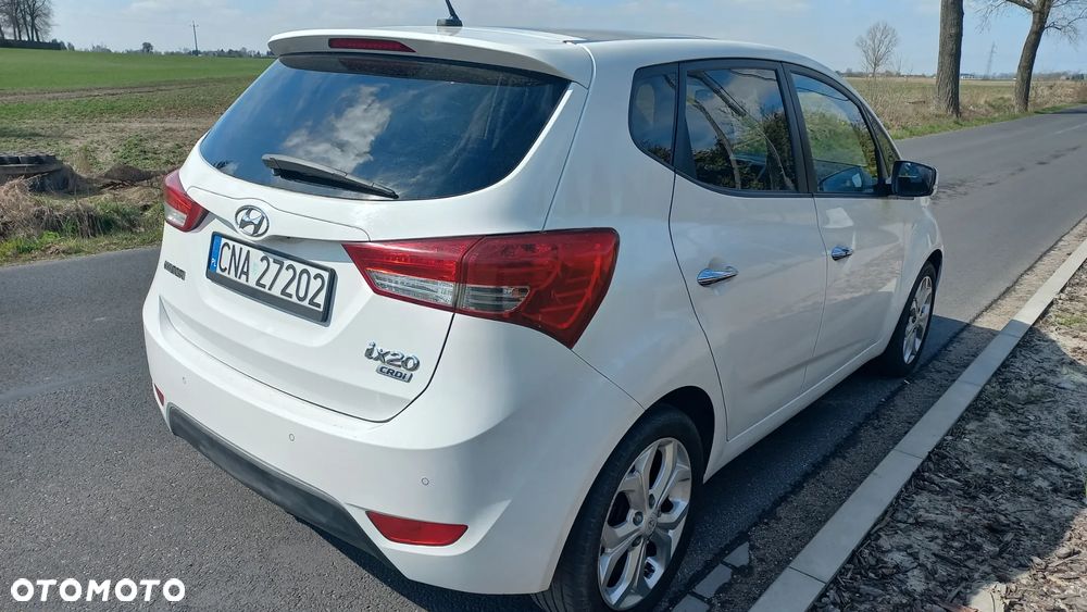 Hyundai ix20 - 10
