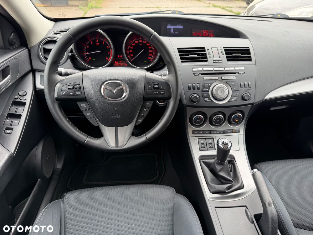 Mazda 3 2.0 Sport - 11