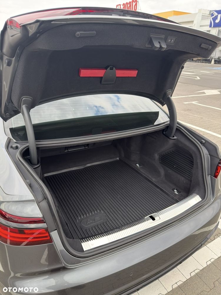 Audi S8 - 14