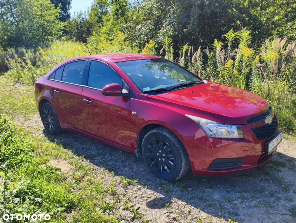 Chevrolet Cruze 1.6 Base - 3