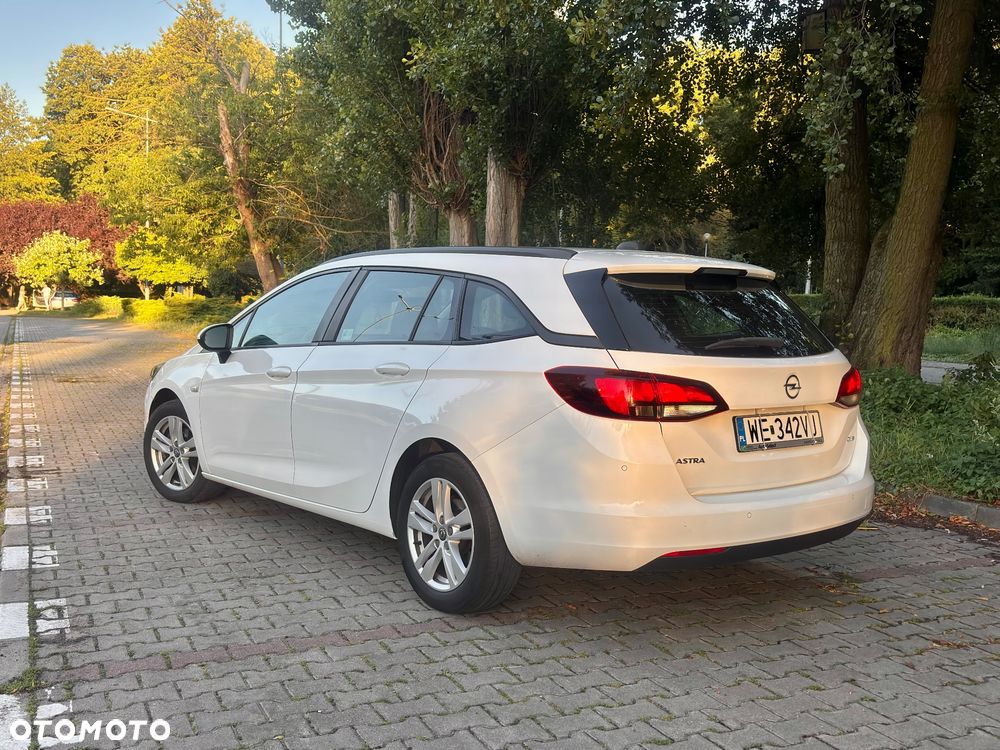 Opel Astra 1.6 CDTI Enjoy - 2