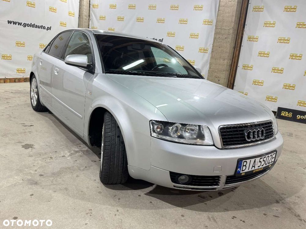 Audi A4 Limousine - 28