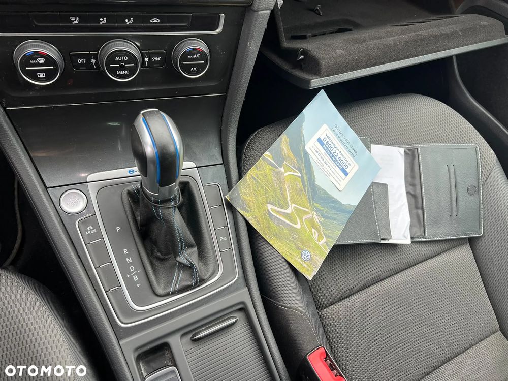 Volkswagen Golf e-Golf - 18