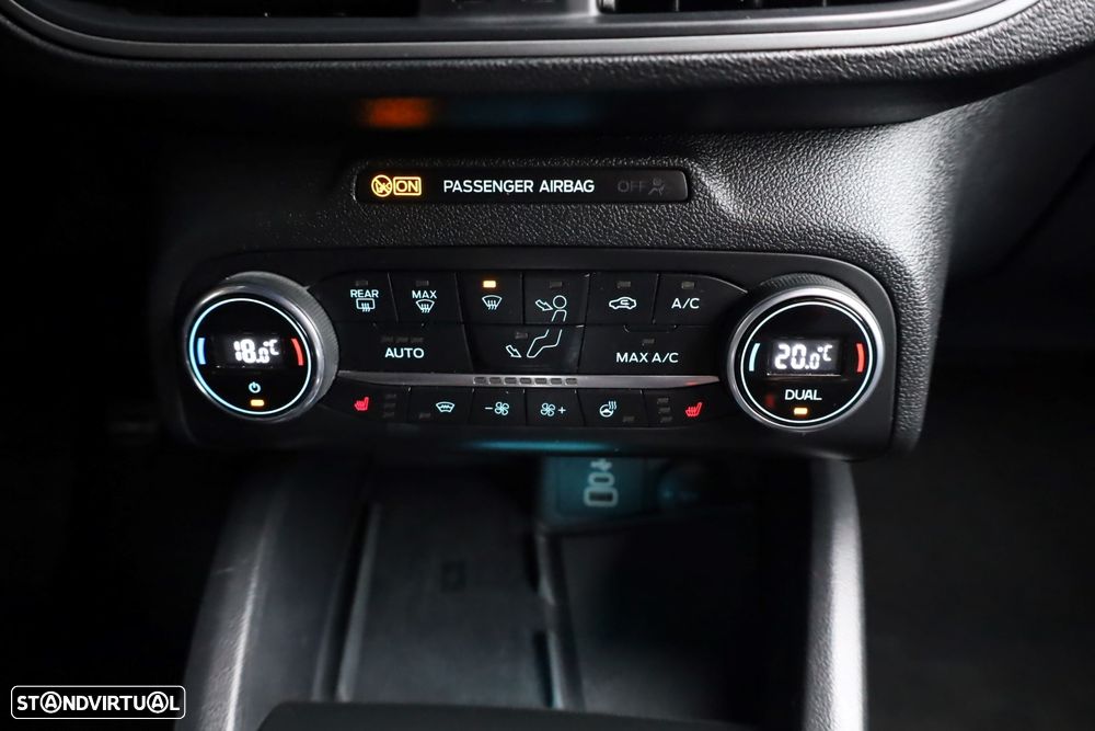 Ford Focus 1.0 EcoBoost MHEV ST-Line - 23