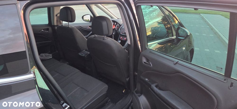 Opel Zafira 2.0 CDTI Cosmo - 21