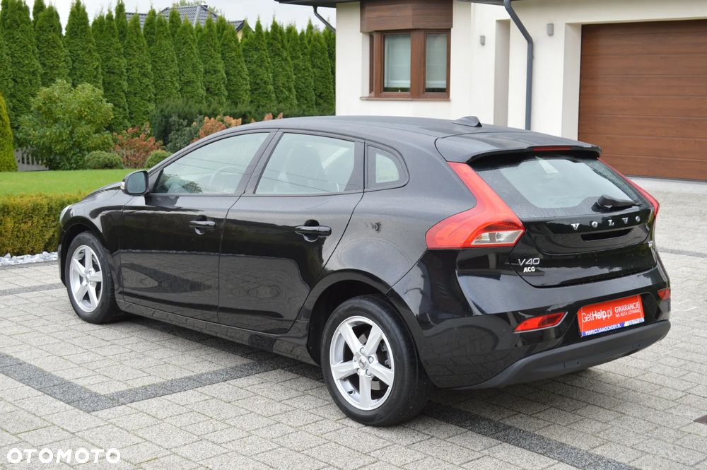 Volvo V40 - 4