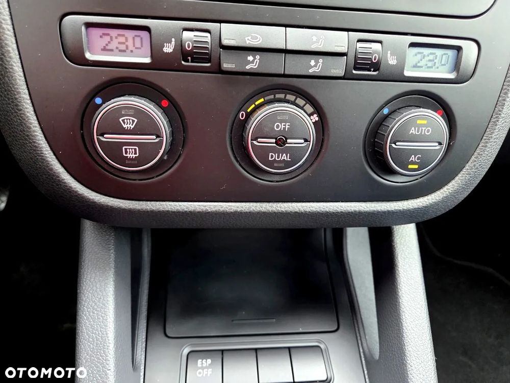 Volkswagen Golf - 26