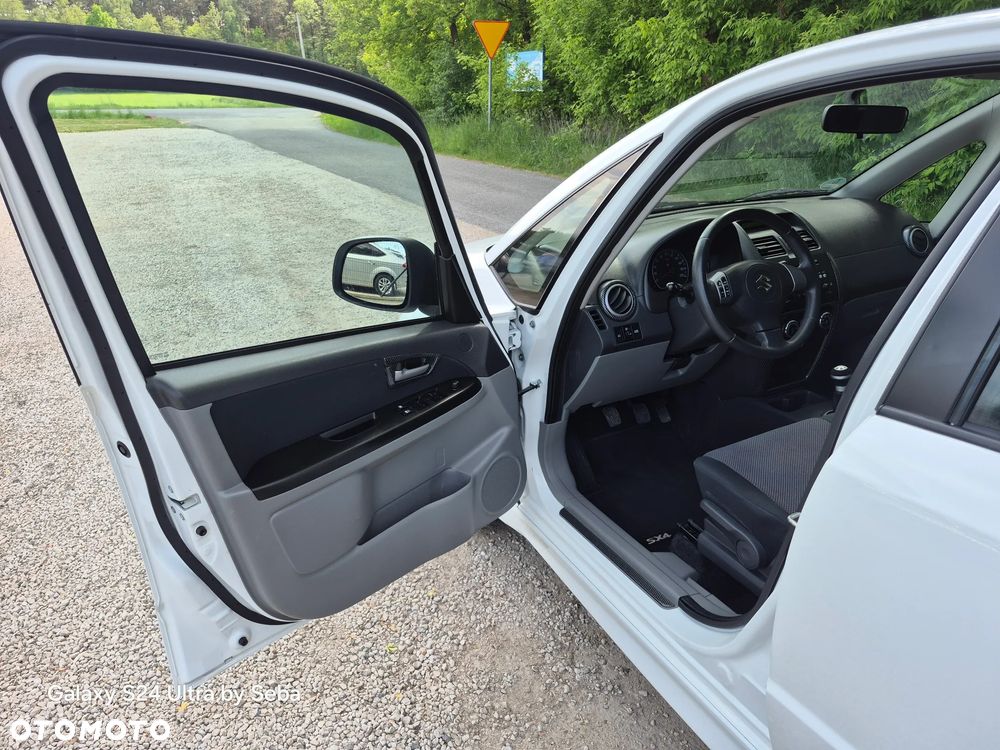 Suzuki SX4 - 12