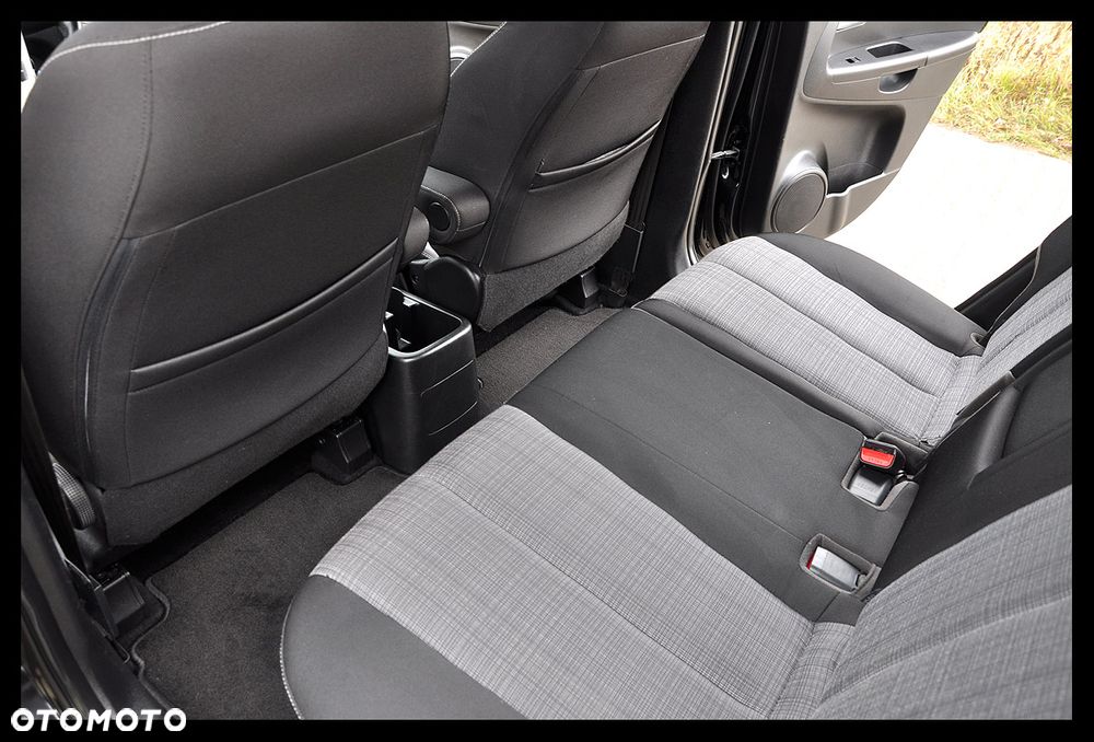 Kia Venga 1.4 CVVT Business Line - 25