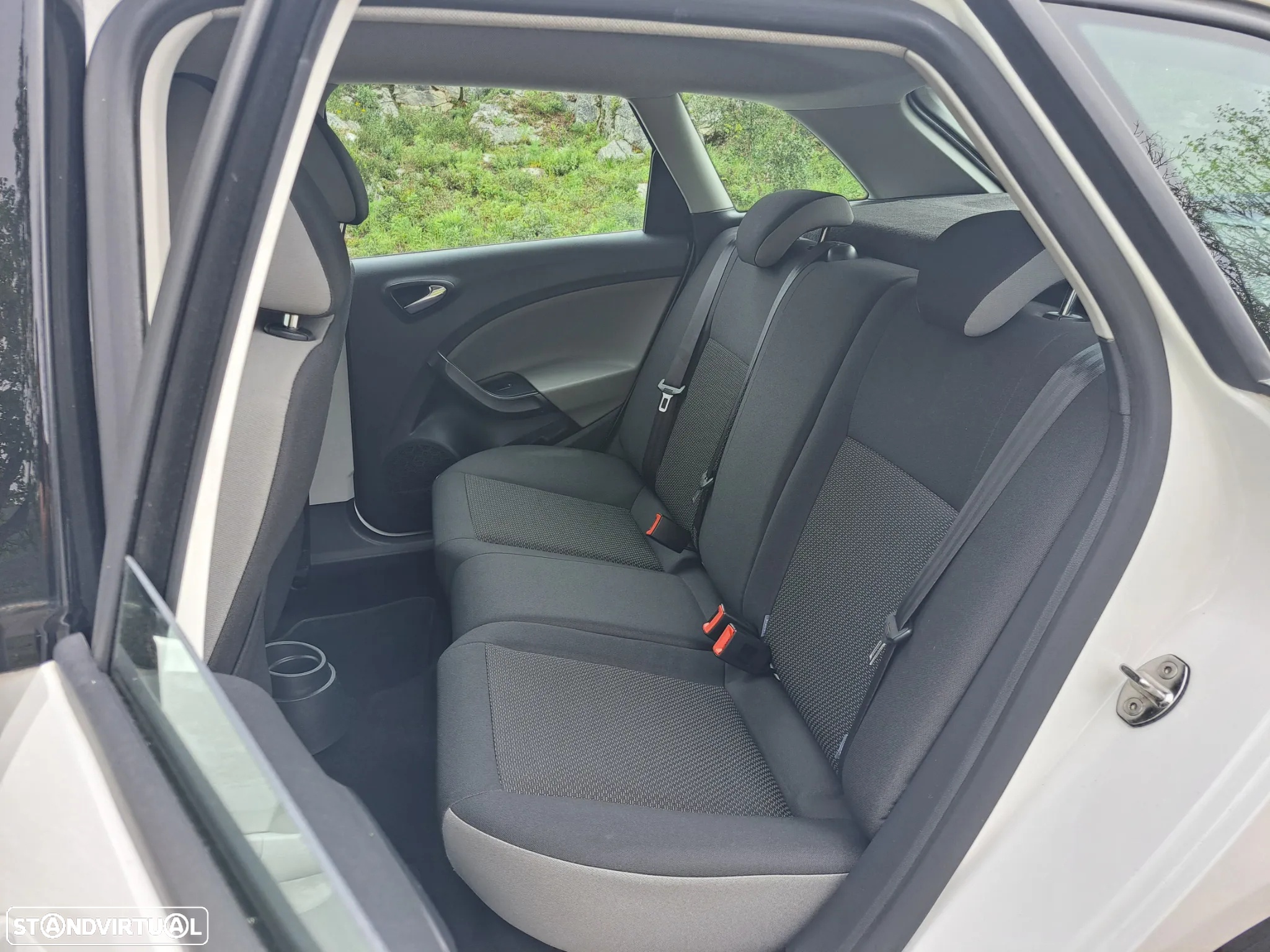 SEAT Ibiza ST 1.4 TDI S&S CONNECT - 24