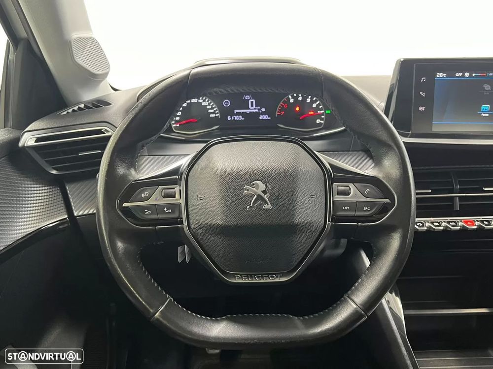 Peugeot 208 1.2 PureTech Active - 12