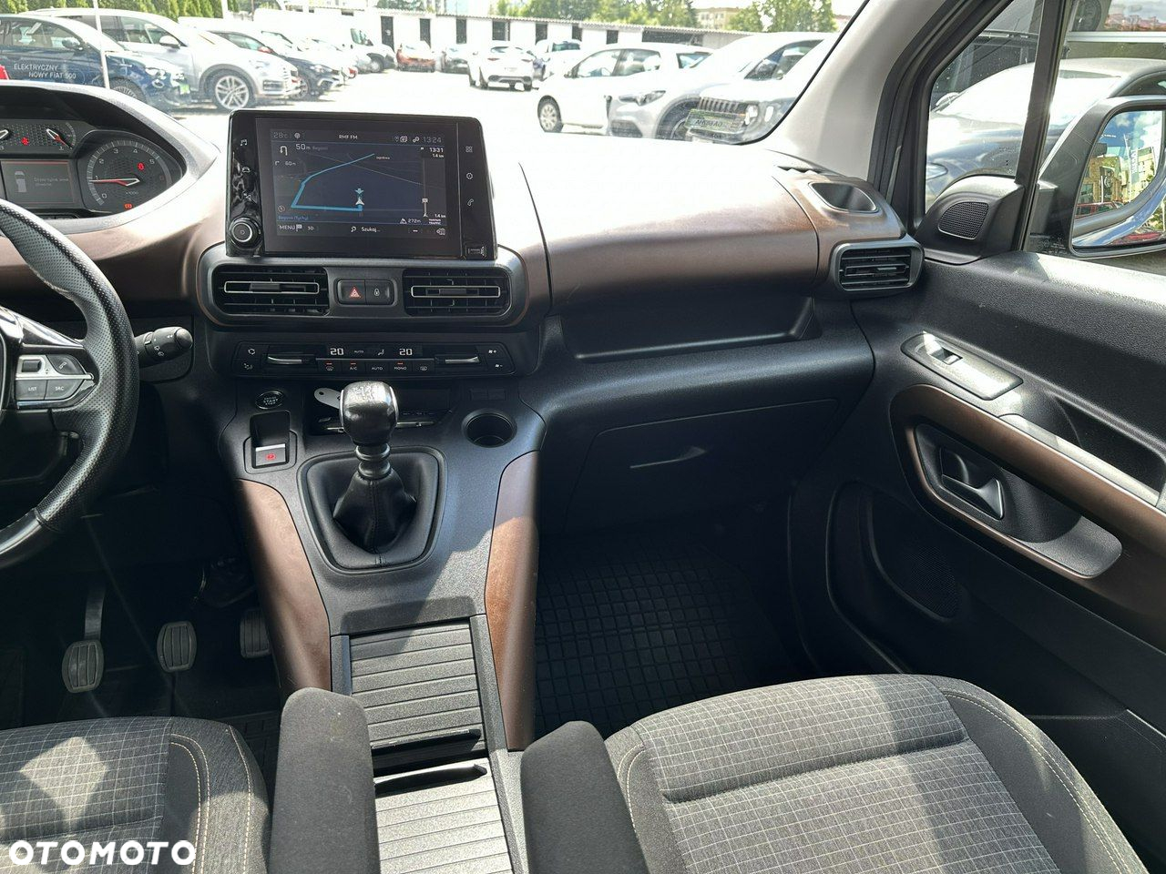 Peugeot Rifter - 23