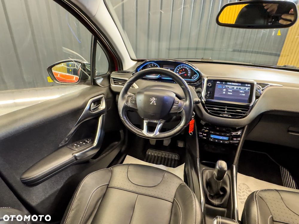 Peugeot 2008 PureTech 82 Allure - 18