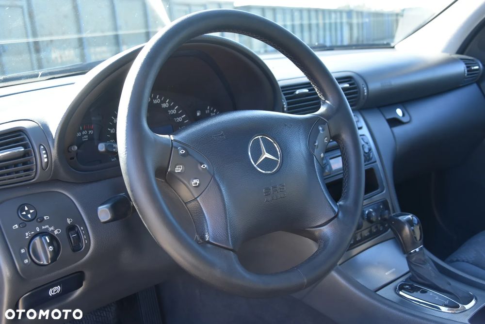 Mercedes-Benz Klasa C 180 Kompressor Automatik Avantgarde - 17