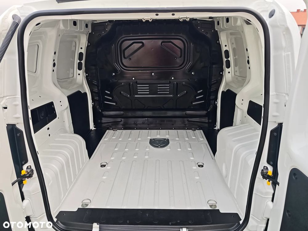 Fiat Fiorino 1.4 Benzyna Salon Polska I Właściciel Faktura 86 tys. KM - 14