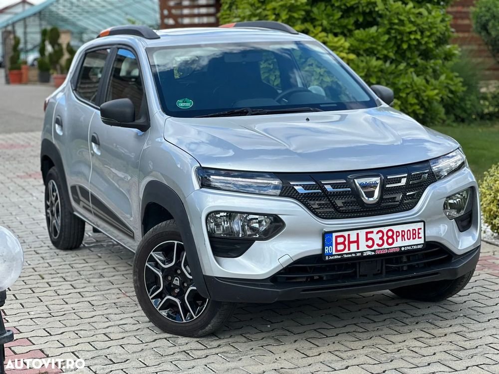 Dacia Spring Essential - 2