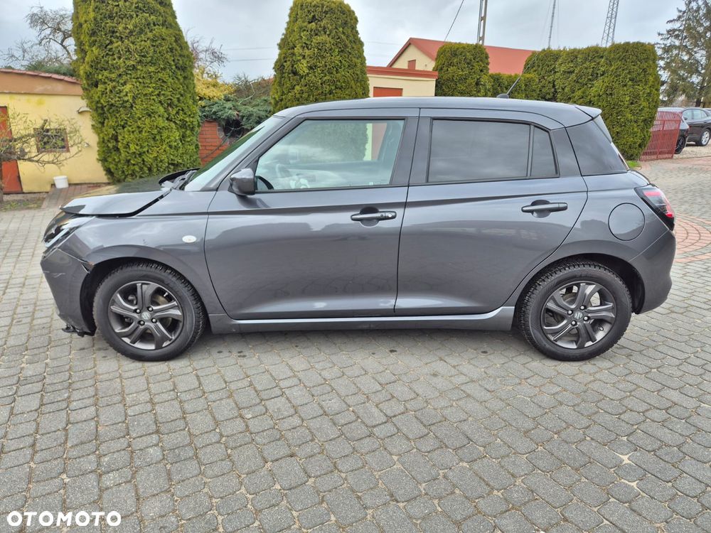 Suzuki Swift 1.2 Dualjet SHVS Premium Plus CVT - 15