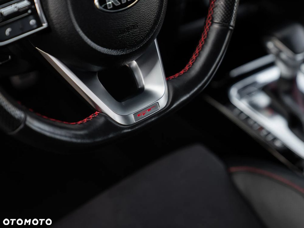 Kia ProCeed 1.6 T-GDI GT DCT - 33