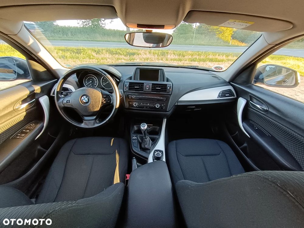 BMW Seria 1 116i - 11