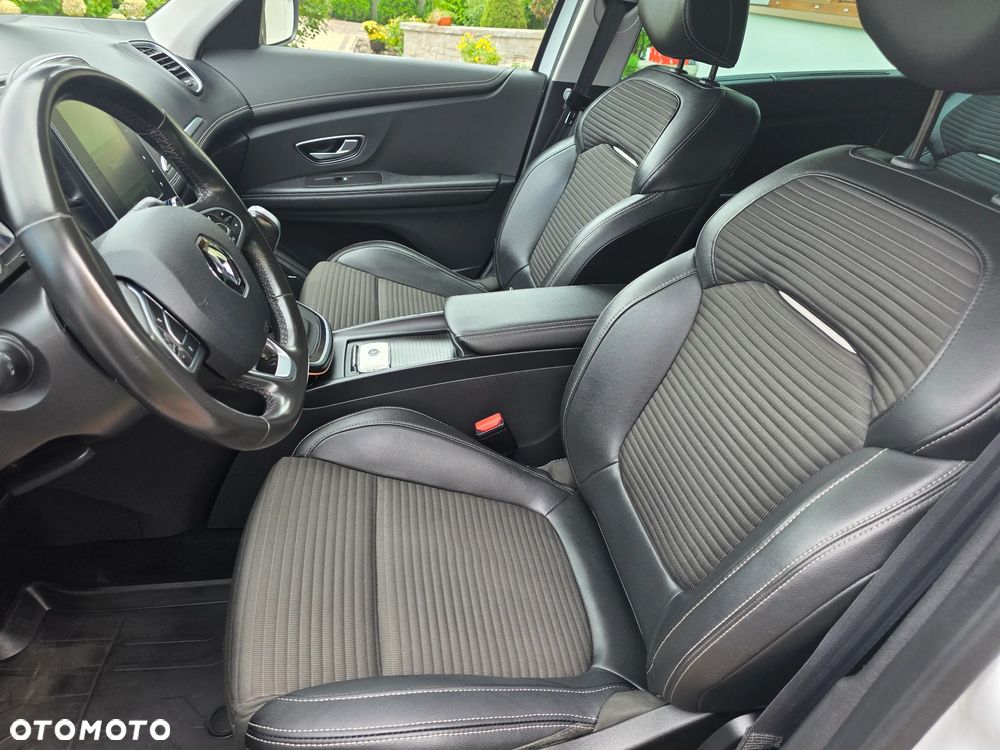 Renault Grand Scenic BLUE dCi 120 EDC BLACK EDITION - 23
