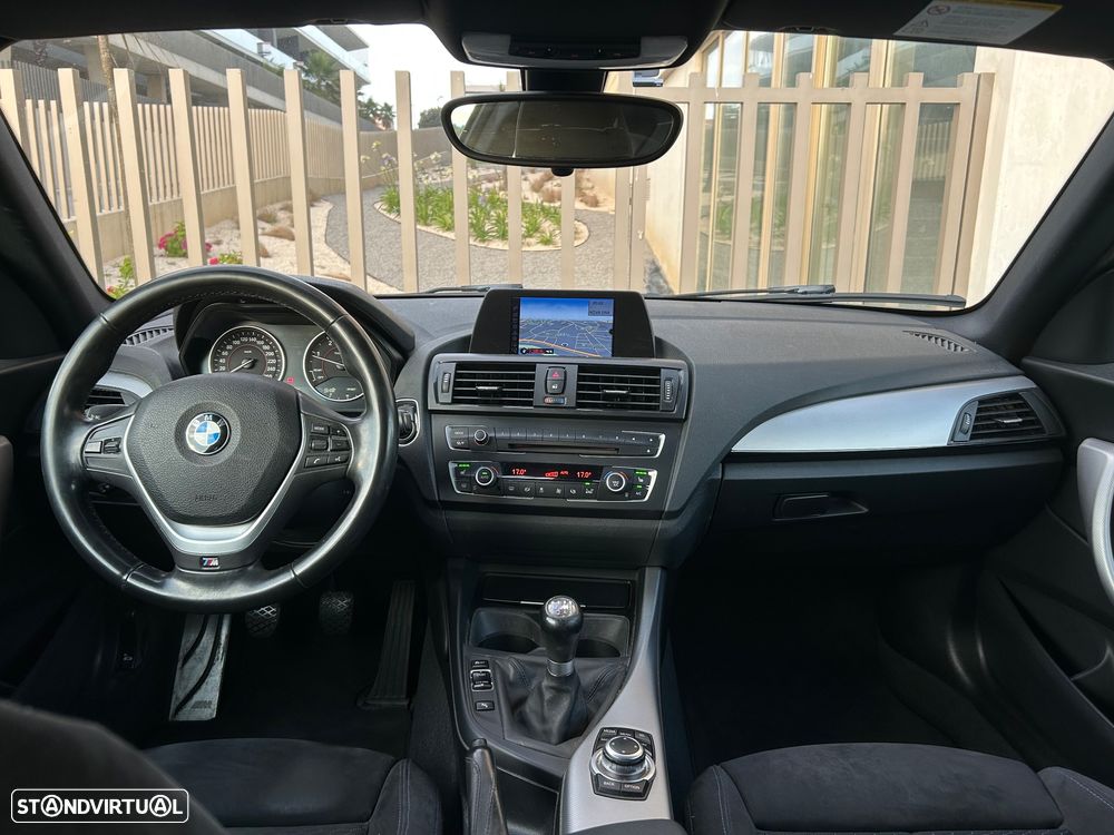 BMW 118 d Pack M - 13