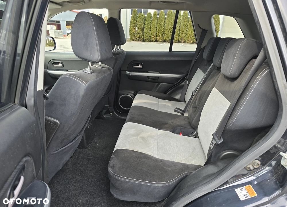 Suzuki Grand Vitara 1.9 DDiS - 7