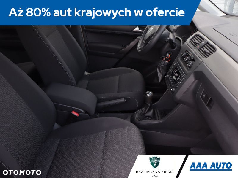 Volkswagen Caddy - 10