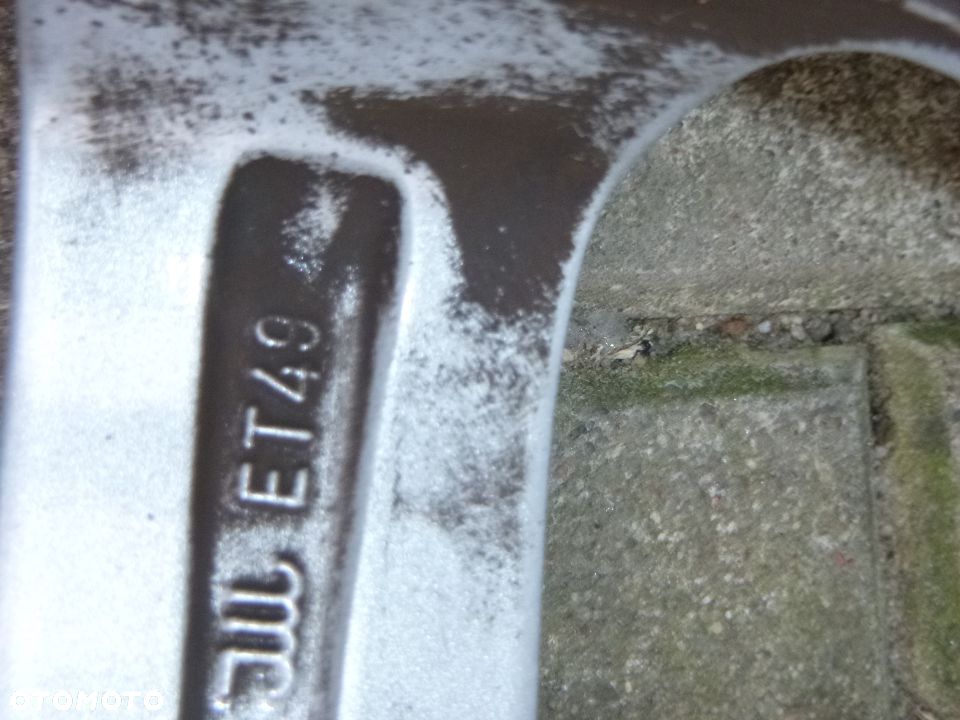 KOLO ALUFELGA 17" 7J ET49 VW GOLF VII 5G0601 - 9