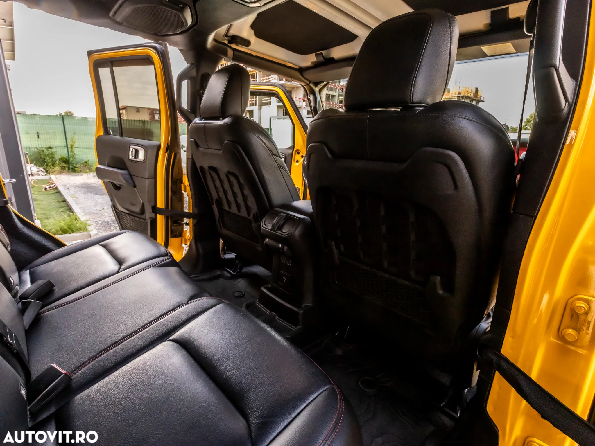 Jeep Wrangler Unlimited 2.0 Turbo AT8 Rubicon - 17