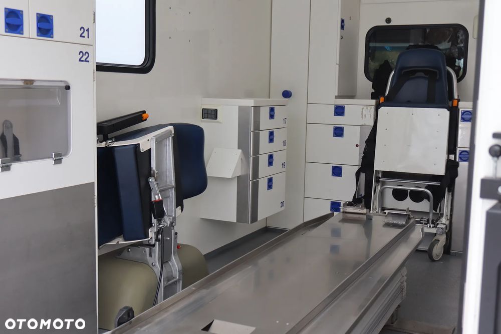 Mercedes-Benz SPRINTER - 9