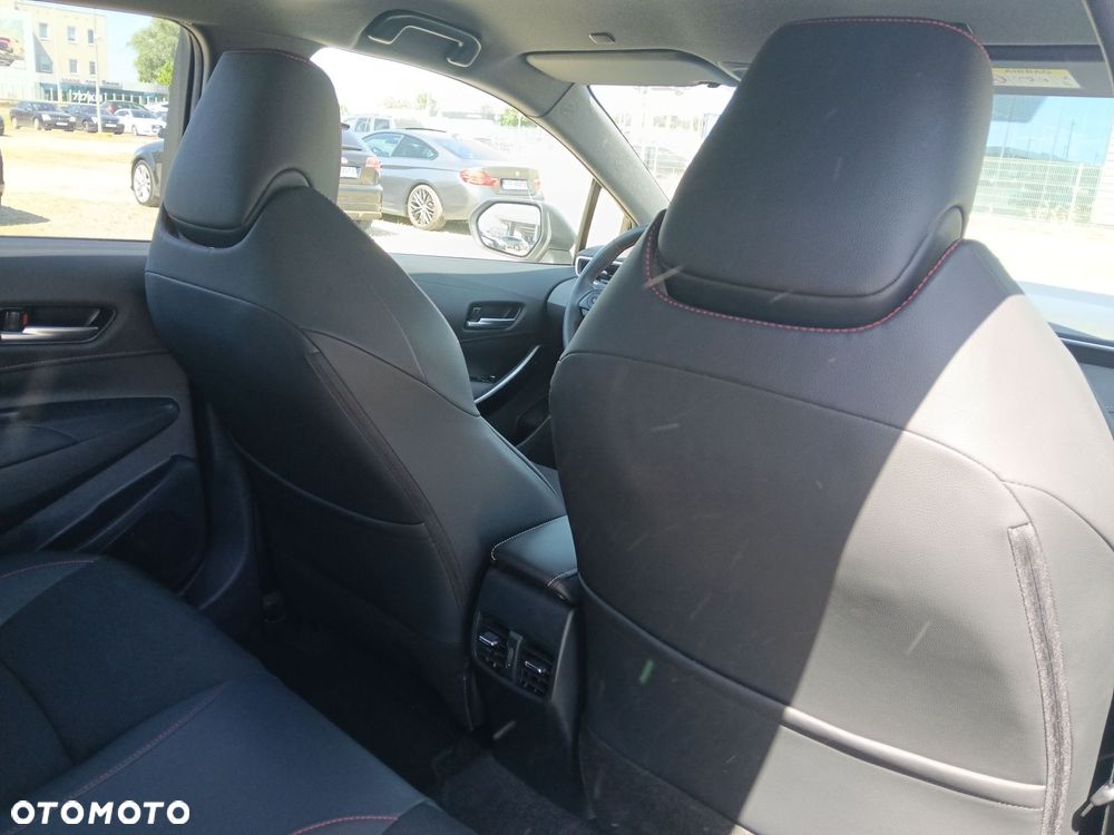 Toyota Corolla 1.8 Hybrid GR Sport Dynamic - 11