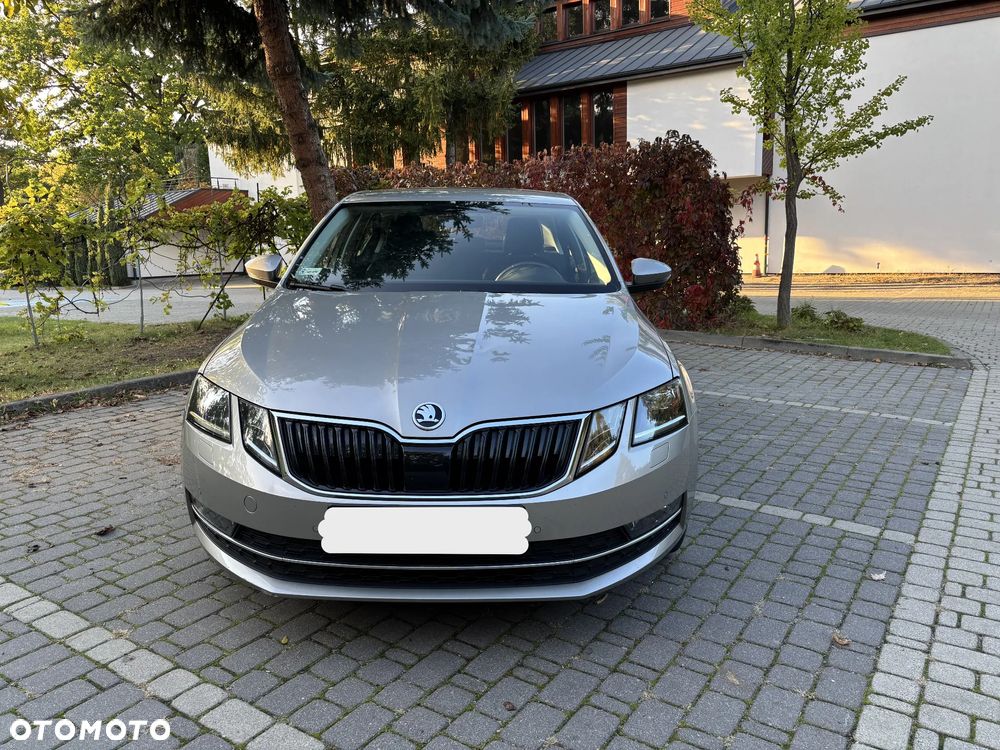 Skoda Octavia 1.6 TDI Style DSG - 6