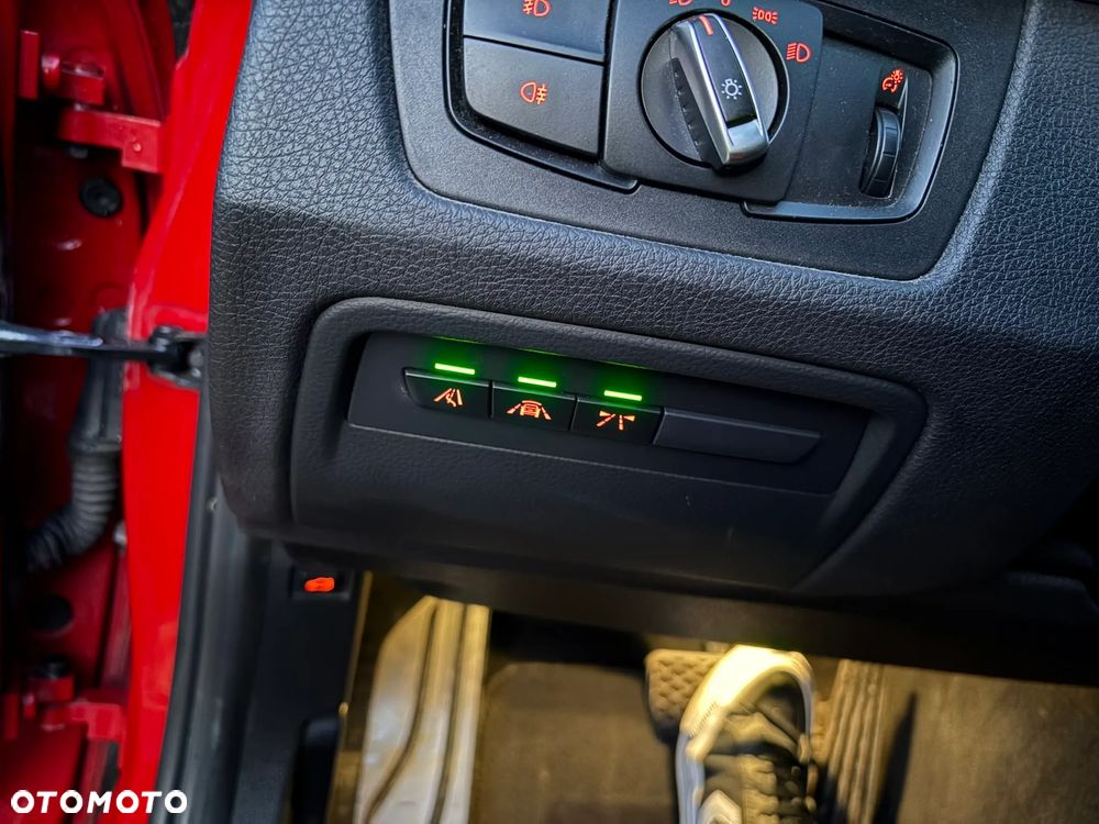 BMW Seria 3 340i xDrive Edition M Sport Shadow - 30