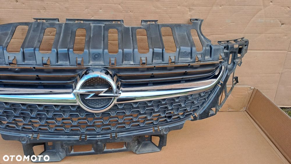 OPEL ADAM GRILL ATRAPA 13355289 ŁADNA DEMONTAŻ - 3