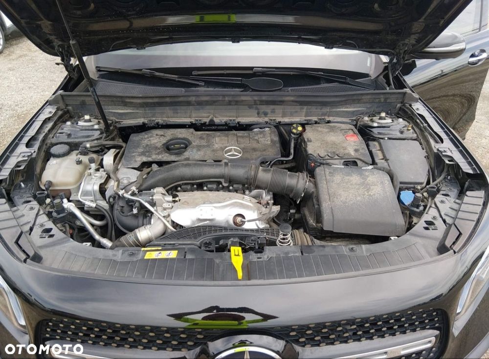Mercedes-Benz GLB - 12