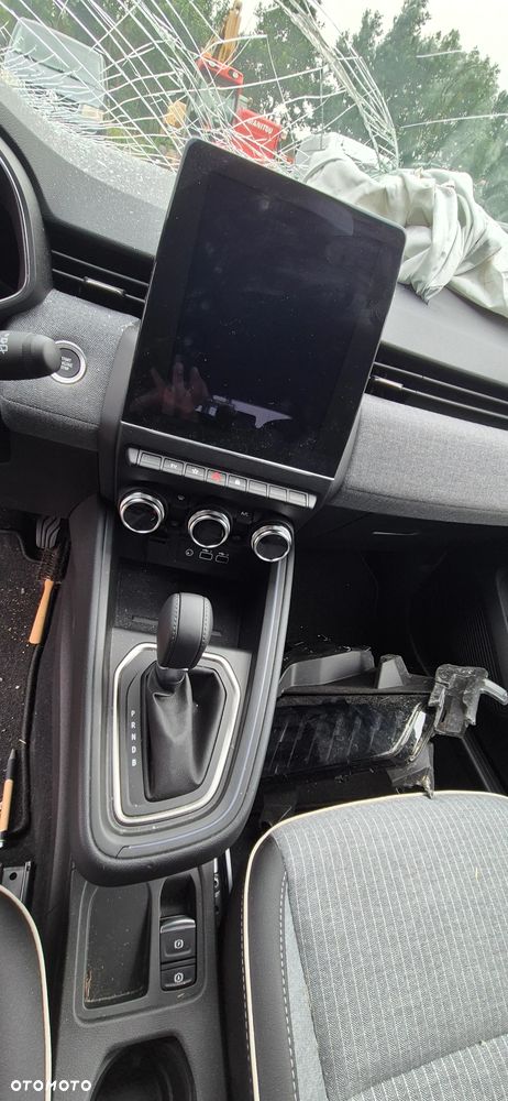 Renault Clio 1.6 E-TECH Full Hybrid 145 Techno - 32