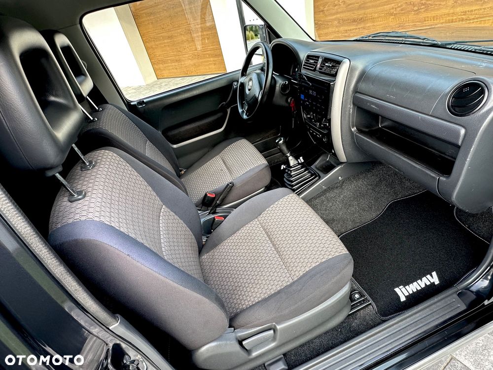 Suzuki Jimny 1.3 Club - 11