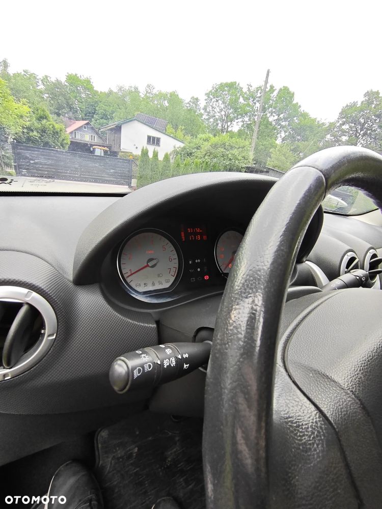 Dacia Logan 1.5 dCi Laureate - 25