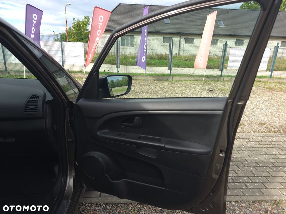 Kia Venga 1.4 L - 14