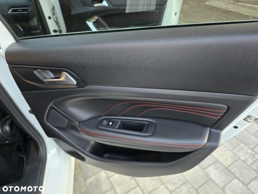 Peugeot 308 BlueHDi 180 EAT6 GT - 26