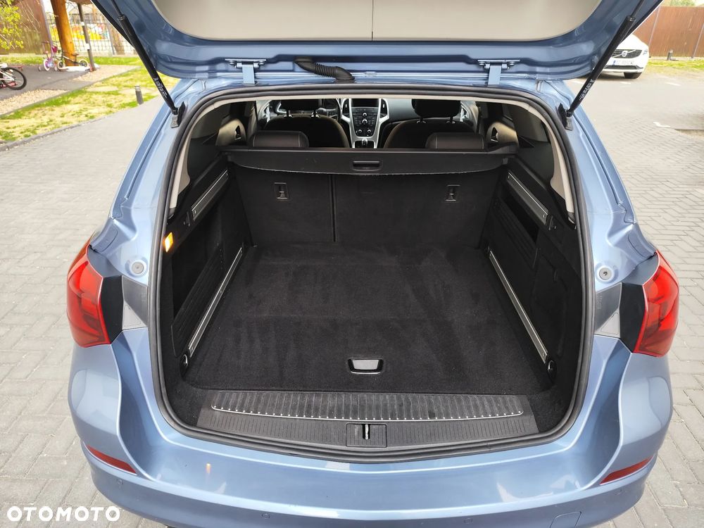 Opel Astra 1.4 T Cosmo - 10