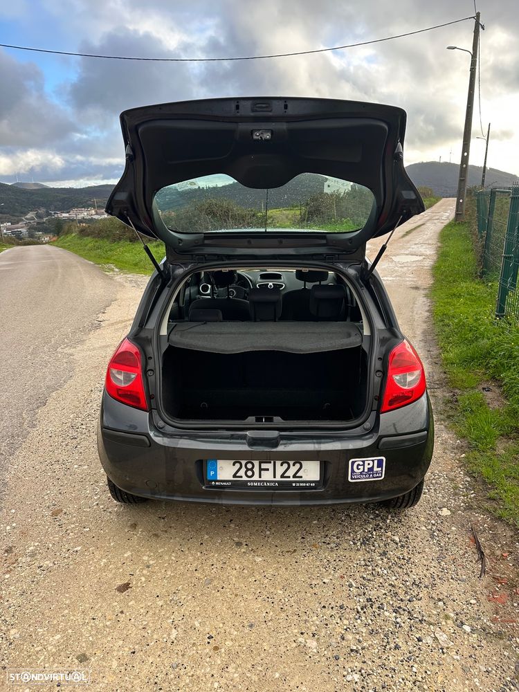 Renault Clio 1.2 16V Dynamique - 11