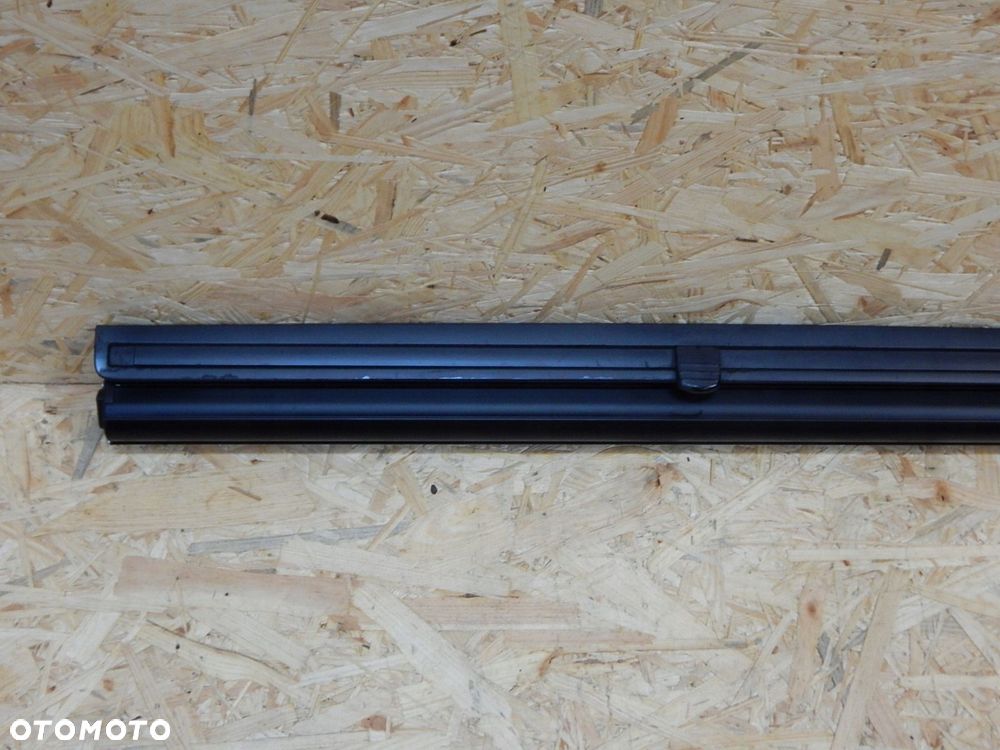 vw t5 multivan roleta boczka okna prawa tył 7h5861818 - 3