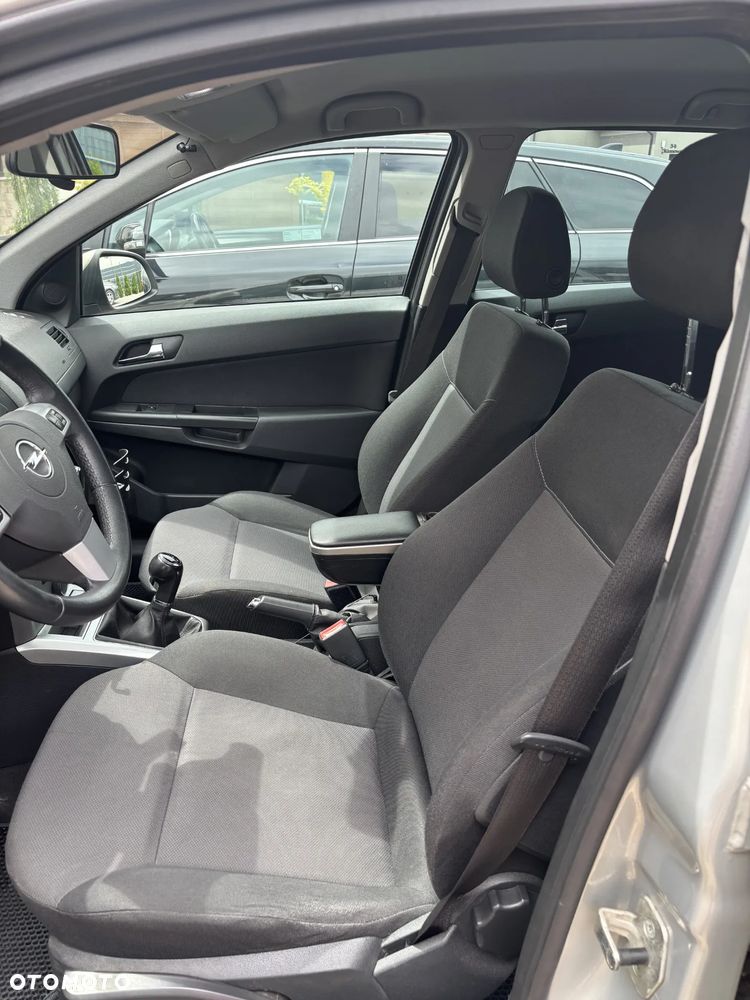 Opel Astra 1.6 - 8