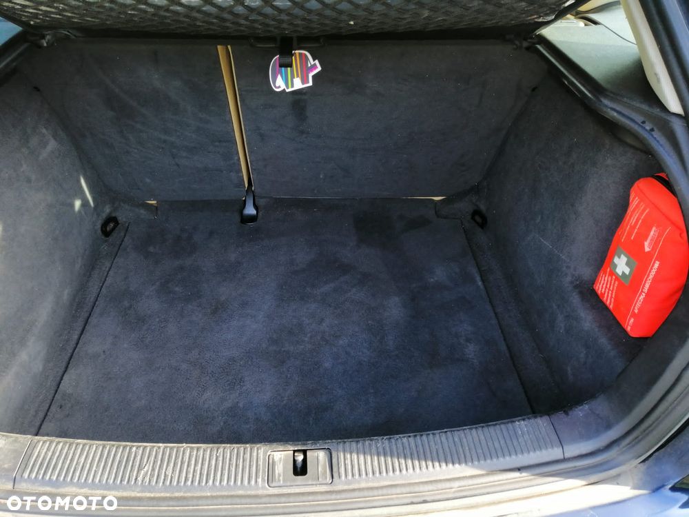 Audi A3 Sportback 2.0 TDI Ambiente S tronic - 6