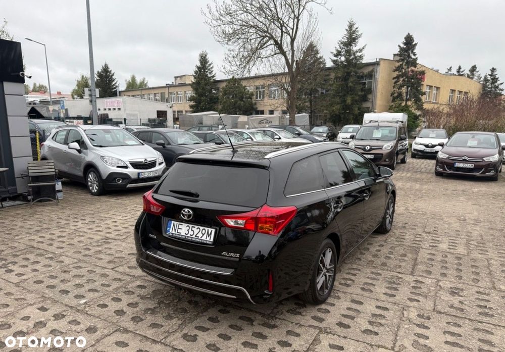 Toyota Auris - 4
