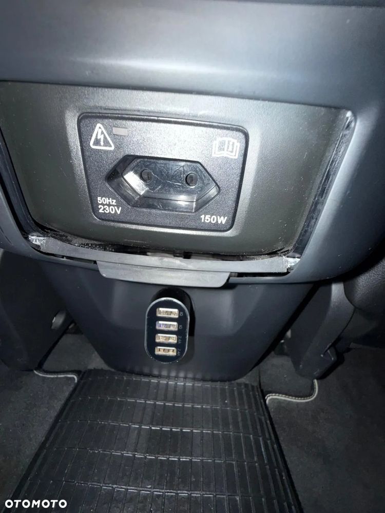Volvo XC 90 D5 AWD R-Design - 28